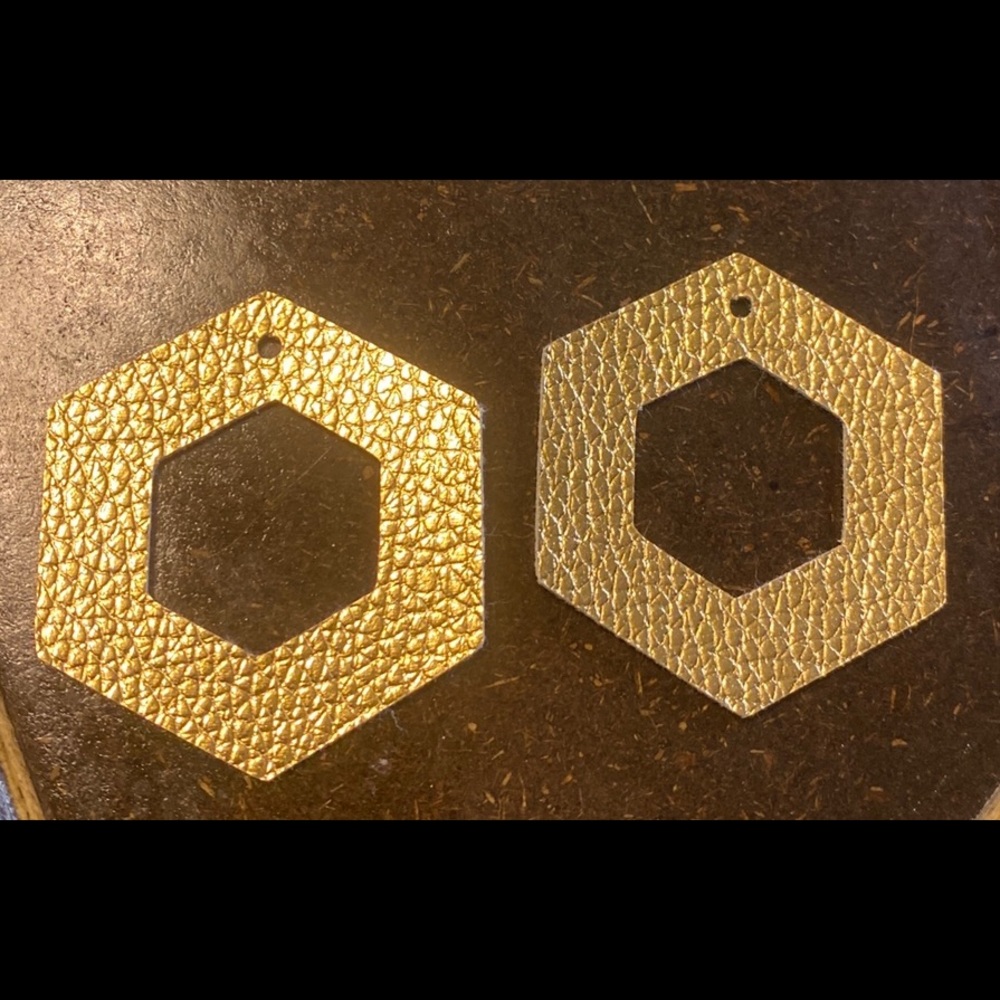 Leather earrings